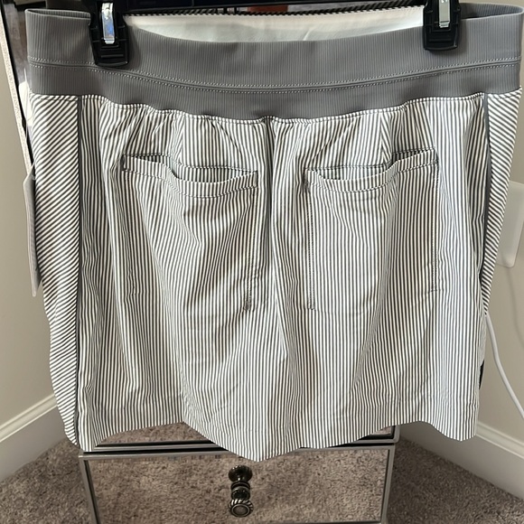 NWT Athleta Brooklyn Textured 16” Skort - Picture 4 of 9